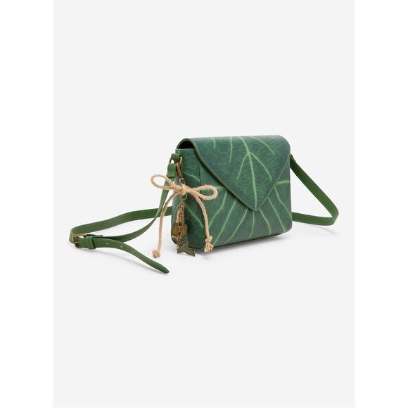 The Lord of The Rings Lembas Leaf Crossbody Bag - Picture 4 of 6